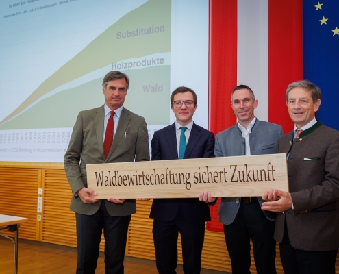 Forstlicher-Informationstag-WJ-202605210165
